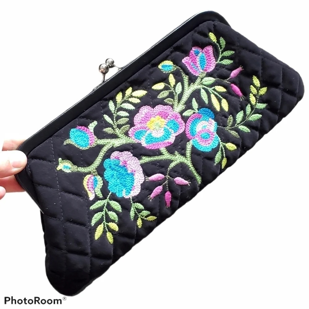 Vera Bradley Limited Edition Veronique Clutch